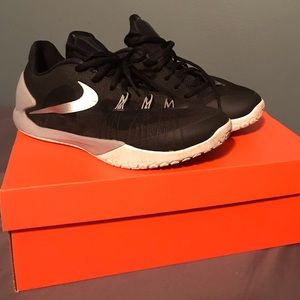 Nike Hyperchase Shoes